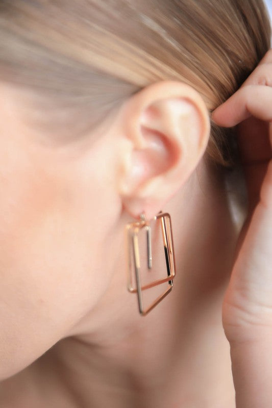 MINIMAL GOLD SQUARE CUT OUT EARRINGS Fashion Lux Shop