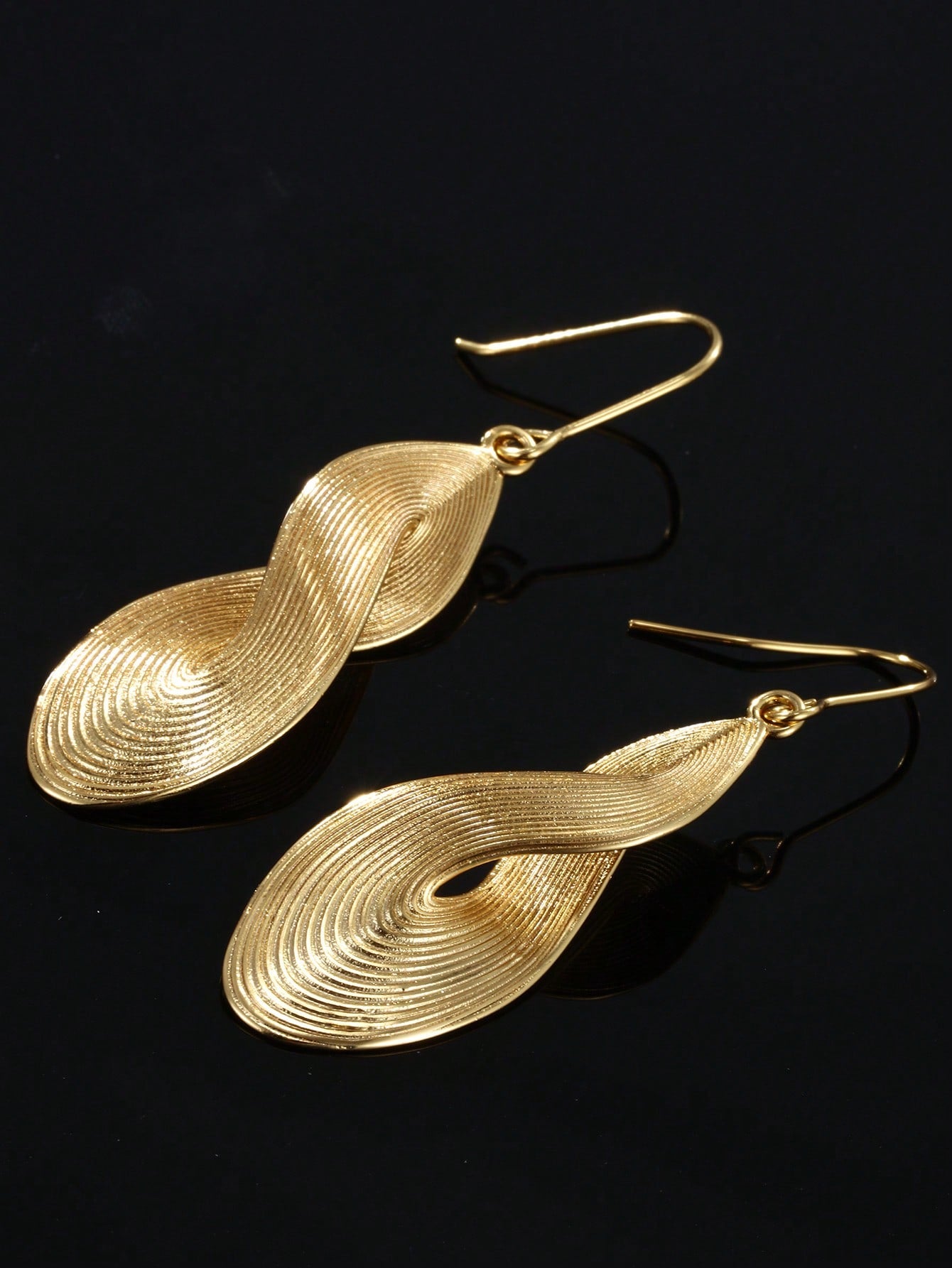 Spiral style earrings Fashion Lux Shop