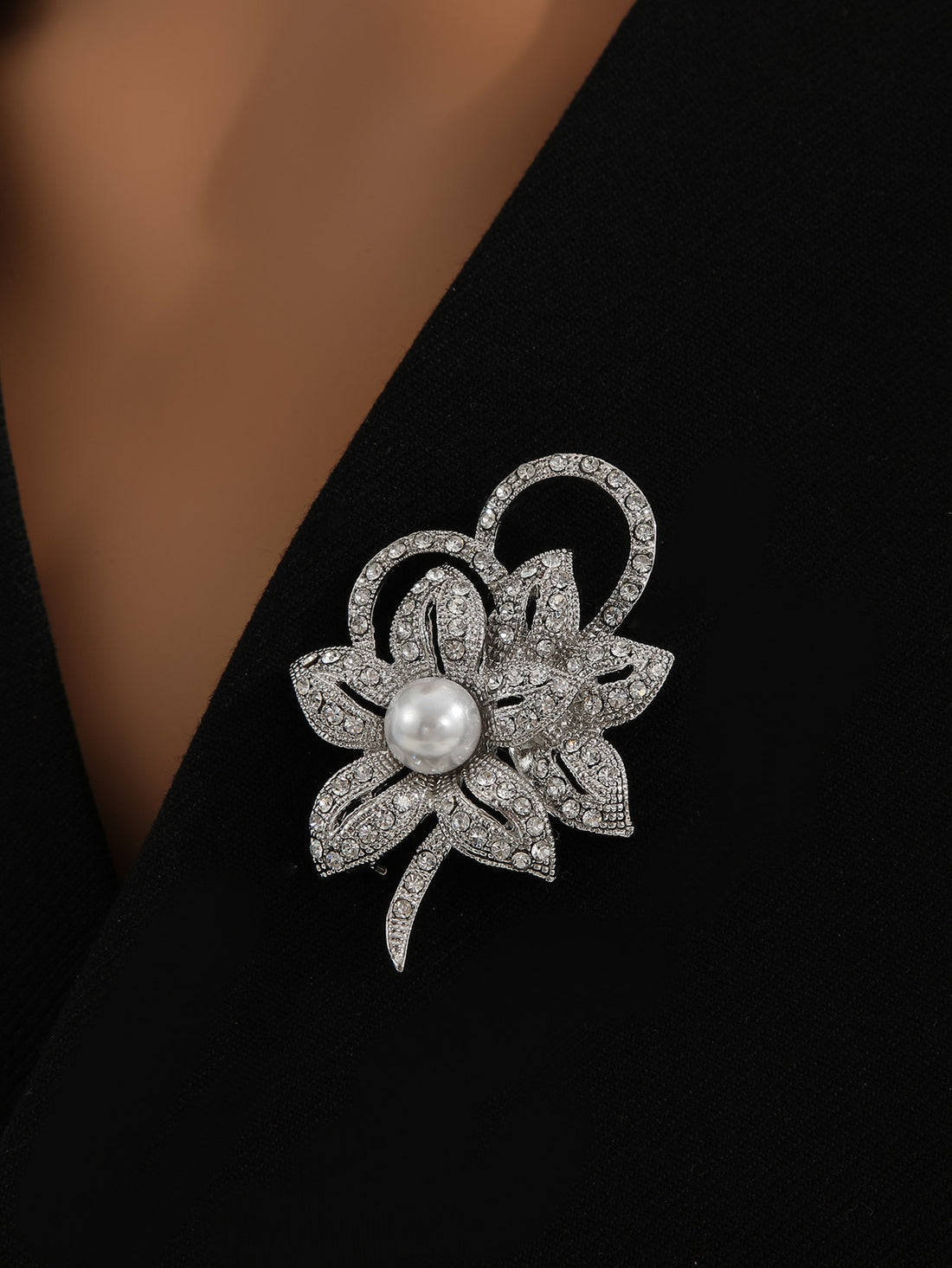 Crystal Pearl &amp; Rhinestone Bowknot Brooch Fashion Lux Shop