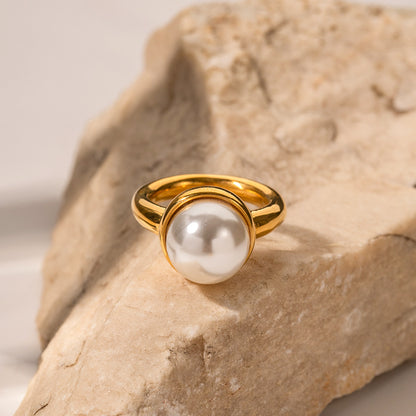 Inlaid pearl ring 18K gold Fashion Lux Shop