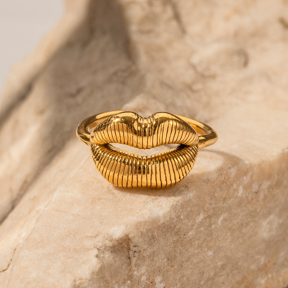 Lip style Ring 18K Gold plated Fashion Lux Shop