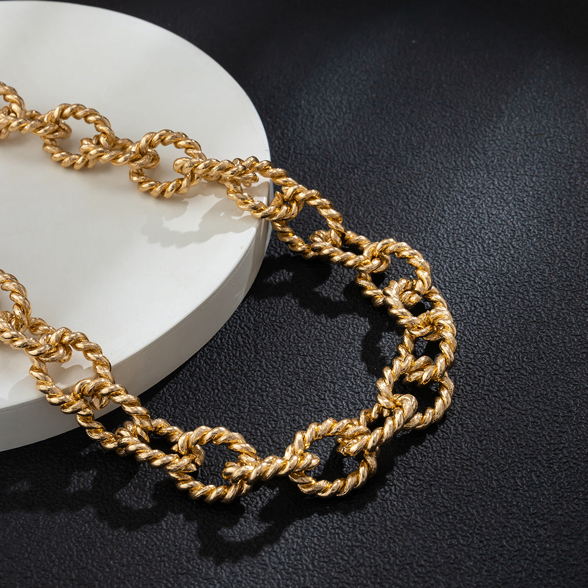 Twisted Necklace Fashion Lux Shop